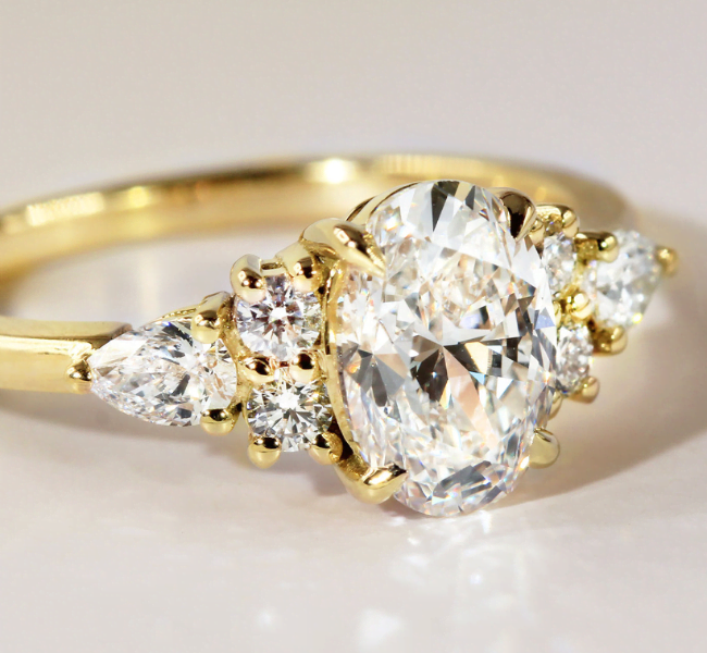 Unveiling the Magnificence of 4Carat Oval Diamond Rings by Flawless